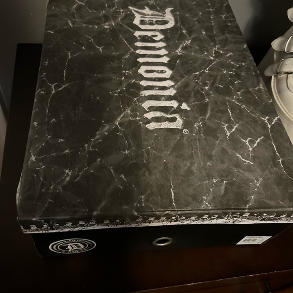 Demonia Damned in White Vegan Leather. Size 6 - Picture 7 of 9